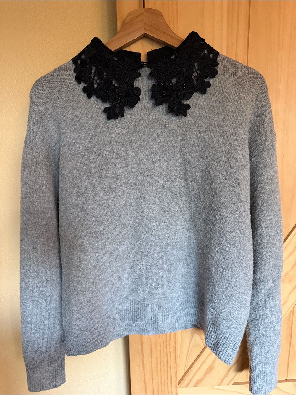 Ellen Tracy Gray Crewneck Sweater with Black Lace Collar